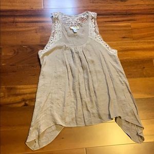 Kenar Top, sleeveless tank top